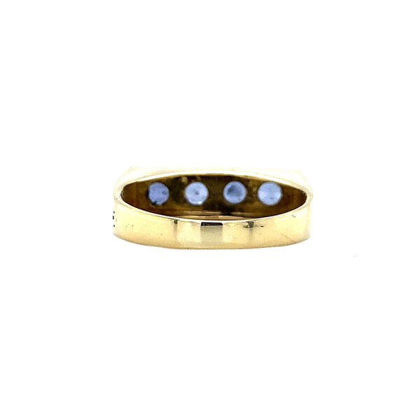 vintage Gold ring with sapphire 14 krt