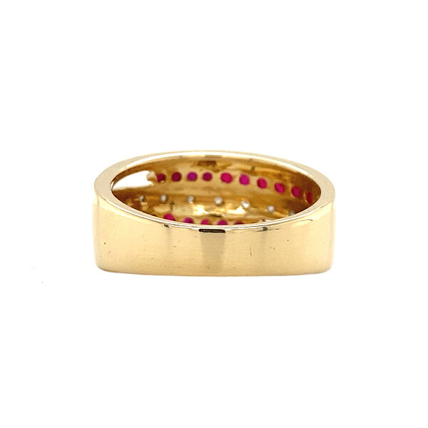 vintage Gouden ring met diamant en robijn 14 krt