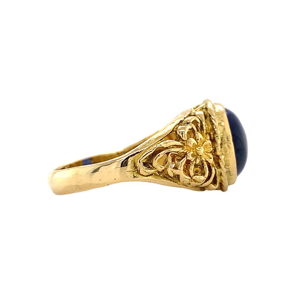 vintage Gold ring with blue glass 18 krt