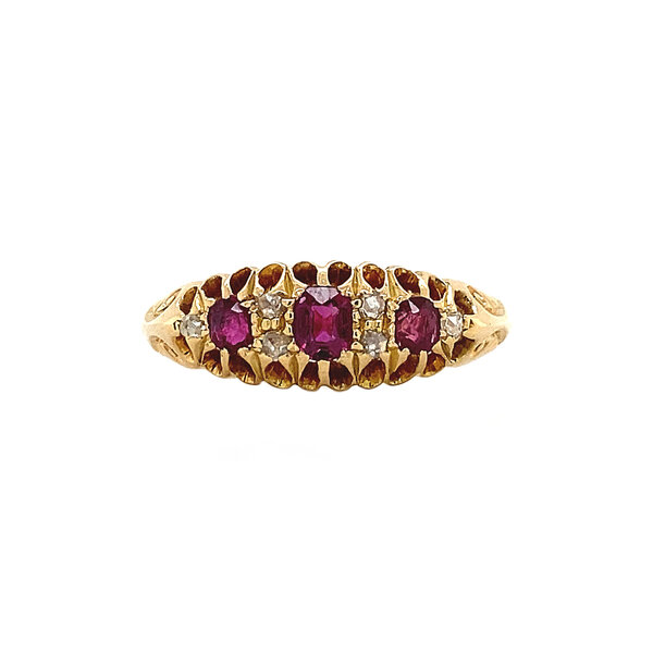 vintage Gold ring with ruby and diamond 18 krt