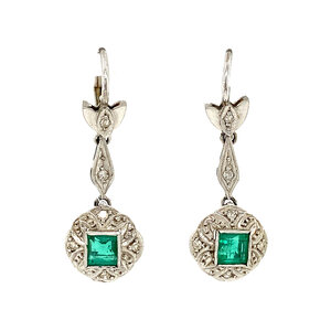White gold earrings with diamond and emerald 14 krt