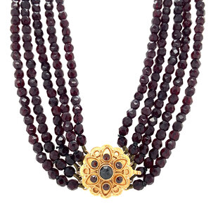 Garnet necklace with gold lace clasp 40 cm 14 krt
