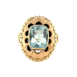 Gold ring with spinel 14 krt