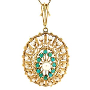 Gold entourage pendant with pearl and turquoise 14 krt