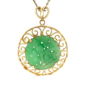 Gold pendant with jade 14 krt