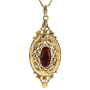 Gold pendant with garnet 14 kt