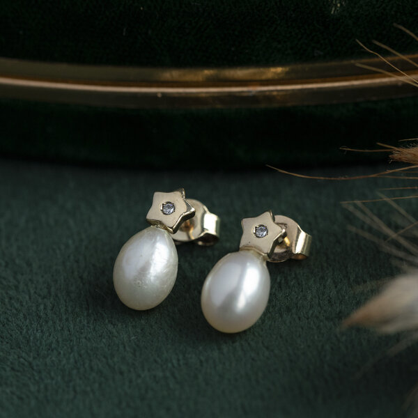 vintage Gouden oorstekers met parel en zirkonia 14 krt