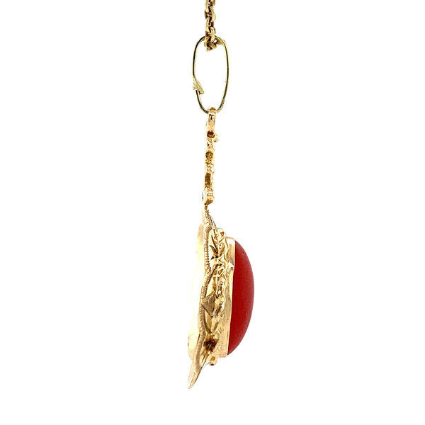 vintage Gold pendant with blood coral 14 kt