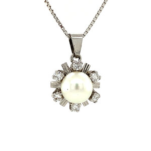Witgouden hanger met diamant en parel 18 krt