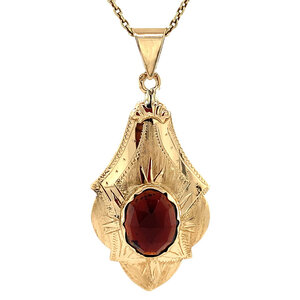 Gold pendant with garnet 14 kt