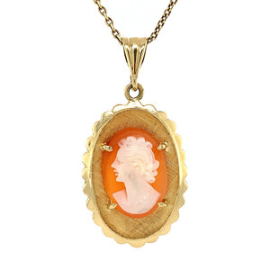 Gold pendant with cameo 14 krt