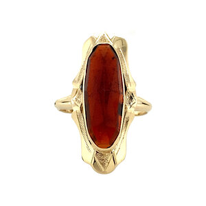 Gold ring with garnet 14 krt