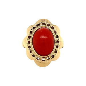 Gold ring with blood coral 14 kt