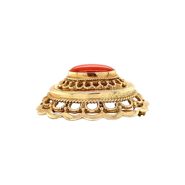 vintage Gold brooch with blood coral 14 kt