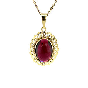 Gold pendant with garnet 14 krt