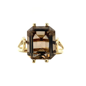 Gold ring with smoky topaz 14 krt