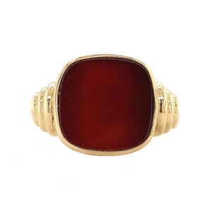 Gold ring with carnelian 14 krt