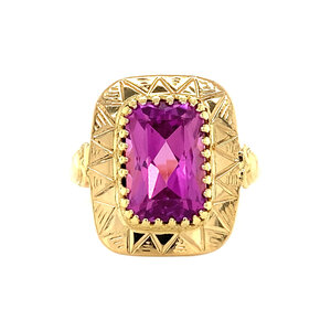Gold ring with pink sapphire 14 krt