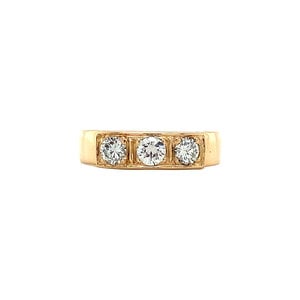 Gold row ring with diamonds 14 krt