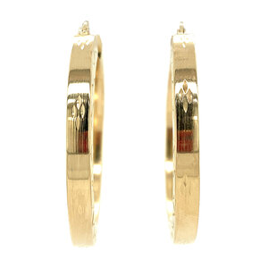 Gold earrings with engraving 14 krt