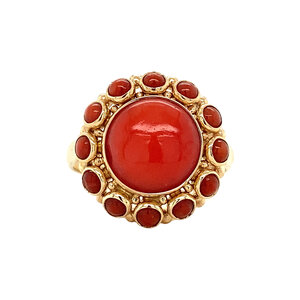 Gouden entourage ring met bloedkoraal 14 krt