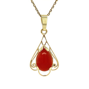 Gold pendant with coral 14 krt