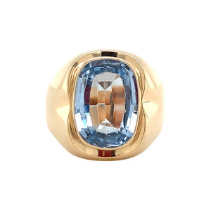 Gold ring with spinel 14 krt