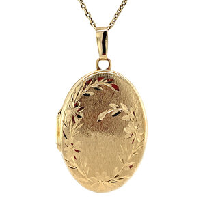 Gold medallion with engraving 14 krt