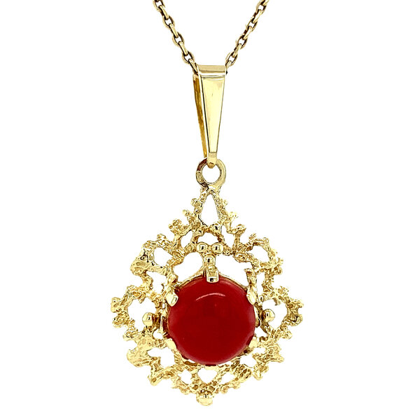 vintage Gold pendant with blood coral 14 krt