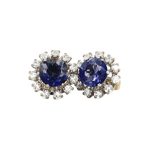 White gold entourage ear studs with Iolite and diamonds 14 krt