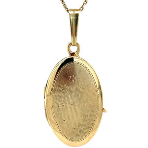 Gold medallion with engraving 14 krt