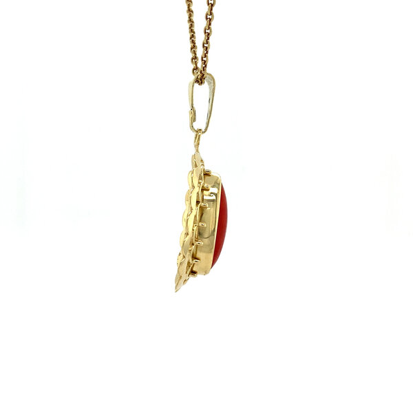 vintage Gouden hanger met bloedkoraal 14 krt
