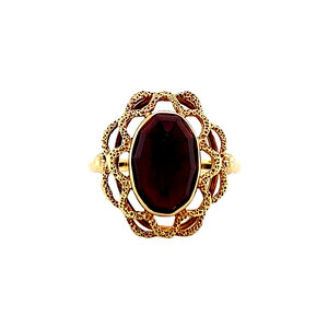 Gold ring with garnet 14 krt