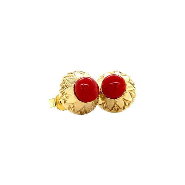 vintage Gold ear studs with blood coral 14 krt