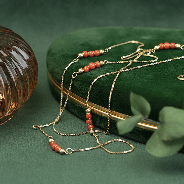 vintage Gouden collier met bloedkoraal 14 krt