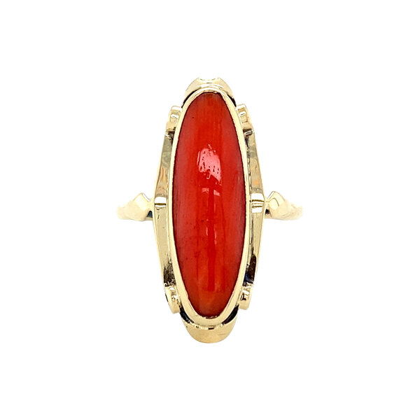 vintage Gold ring with blood coral 14 kt