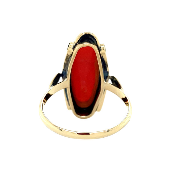 vintage Gold ring with blood coral 14 kt