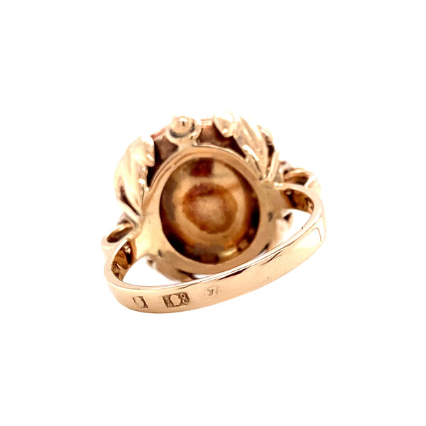 vintage Gold ring with blood coral 14 kt