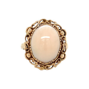 Gold ring with angel skin coral 14 krt