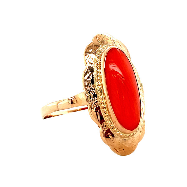 vintage Gouden ring met bloedkoraal 14 krt