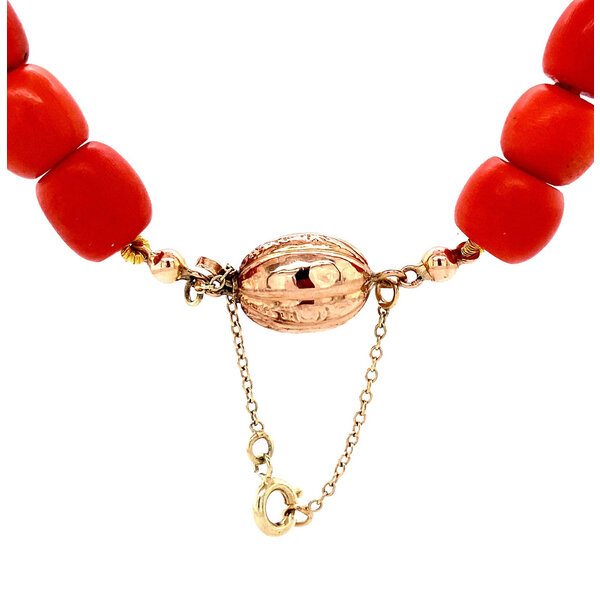 vintage Bloedkoraal collier met gouden sluiting 47 cm 14 krt