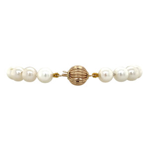 Pearl bracelet with gold clasp 14 krt