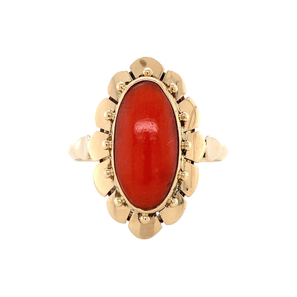 vintage Gold ring with blood coral 14 krt