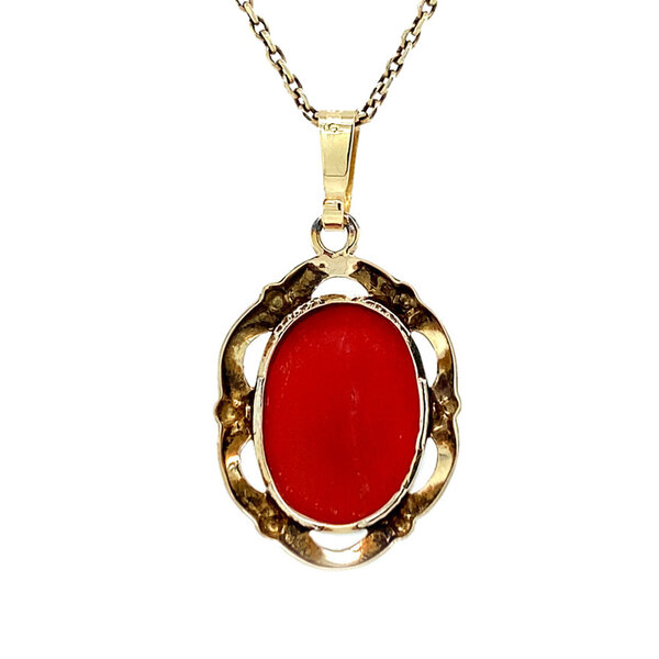 vintage Gold pendant with blood coral 14 kt