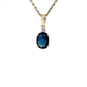 Pendant with sapphire 10 krt