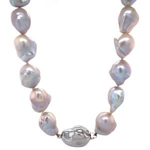 Pearl necklace with silver clasp 925