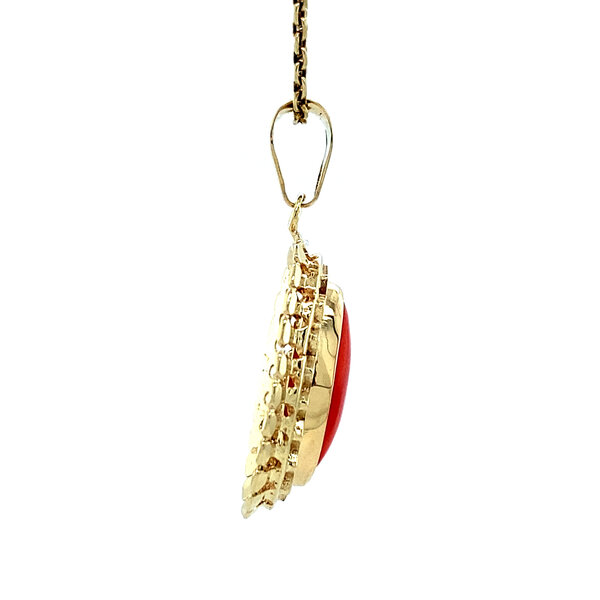 vintage Gouden hanger met bloedkoraal 14 krt