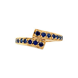 Gold ring with sapphire 18 krt