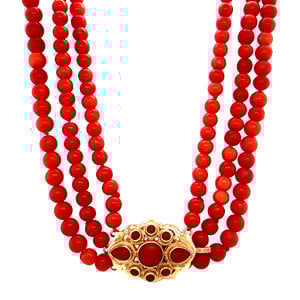 Blood coral necklace with gold clasp 14 kt