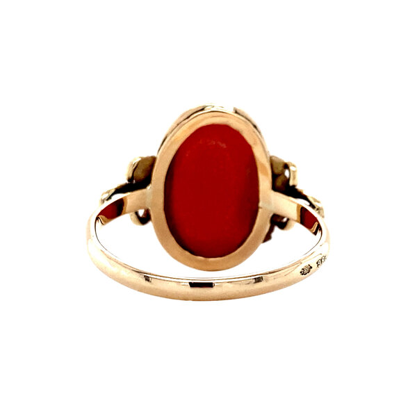 vintage Gouden ring met bloedkoraal 14 krt